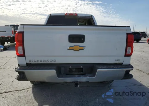2018 Chevrolet Silverado K1500 Ltz z USA, uszkodzony, nr VIN 3GCUKSEC5JG158194